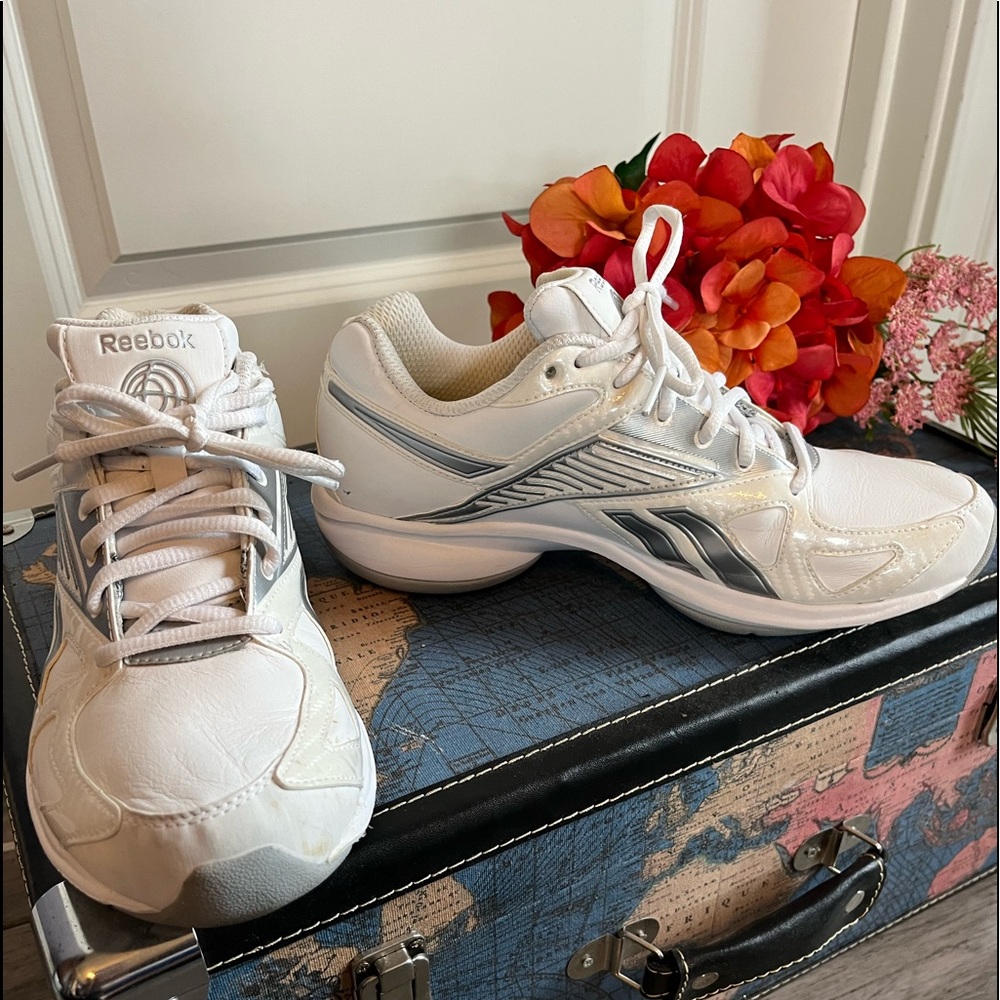 REEBOK white & gray athletic shoes~Size 8
